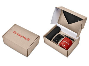 Altitude Delaney Gift Set