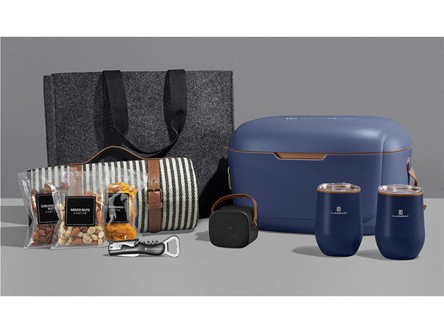 Yatta Sunset Serenade Hamper - Image 4